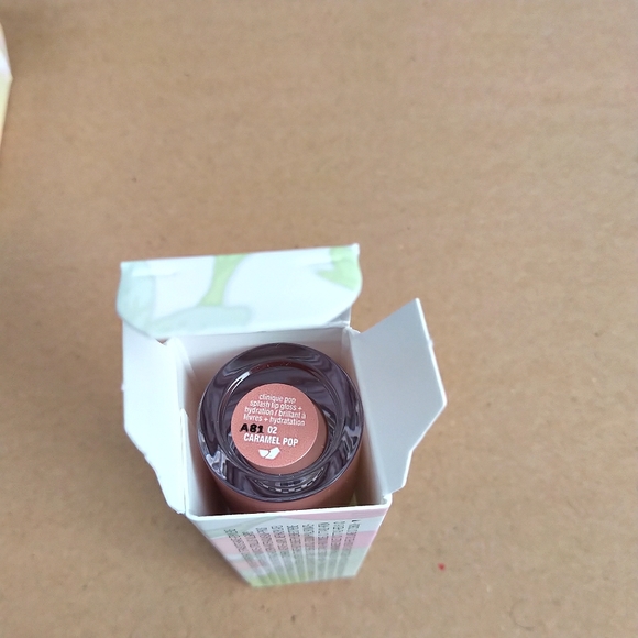 Clinque Lip Gloss Bundle - Picture 8 of 15